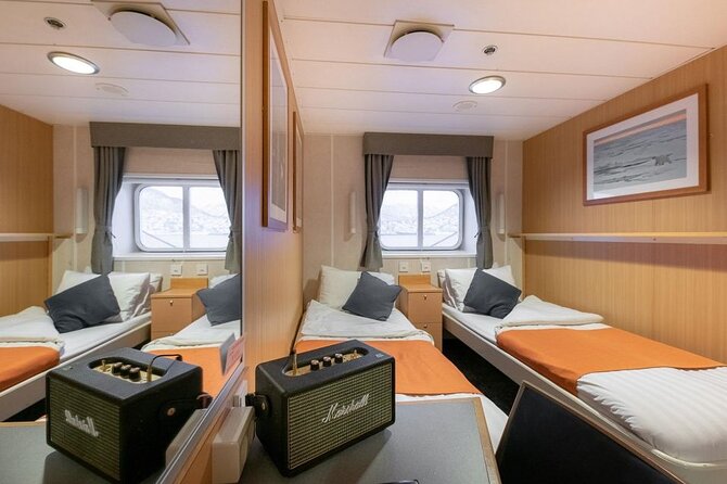 24hr Northern Lights & Whale Watching Cruise - Weather, light, and what you can control