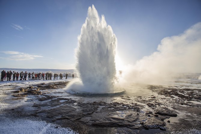 3-Day Ice Cave, South Coast, Golden Circle and Northern Lights - Day one: Þingvellir, Geysir, and Gullfoss