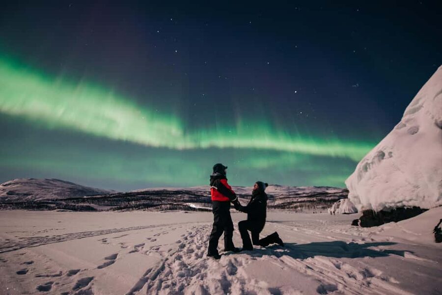 Abisko: Aurora Car Chasing Tour with Photographer - The car chase and changing viewpoints