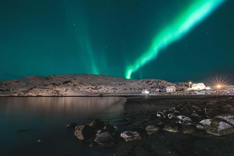 Abisko: Aurora Car Chasing Tour with Photographer - Meeting the photographer behind the camera