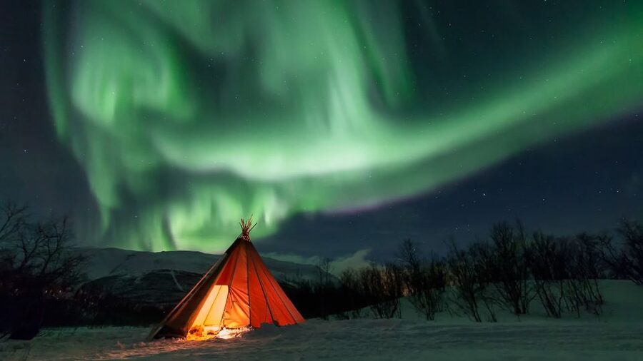 Abisko: National Park Northern Lights Photo Tour - Why Abisko is a smart place to hunt the lights