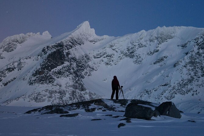 Adults Only Aurora Hunt with Wandering Owl - Kilpisjärvi: crossing into Finland when it helps