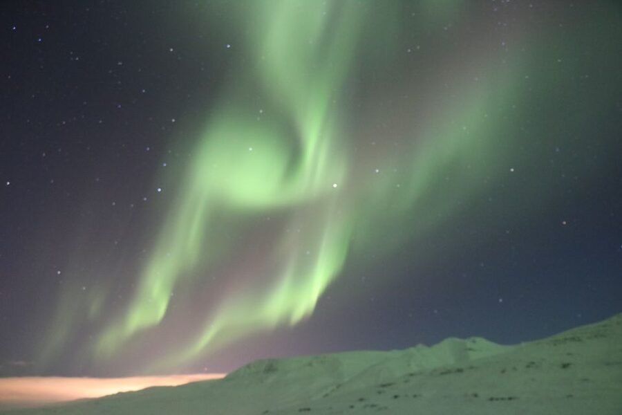Akureyri: Hunt for the Northern Lights Photography Tour - What the Lake Mývatn area adds
