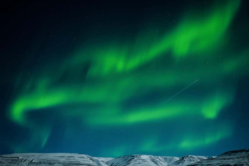 Akureyri: Northern Lights Hunt with Forest Lagoon Entry - What the late-night timing feels like