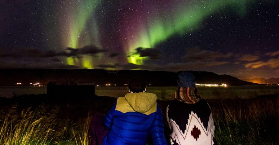 Akureyri: Northern Lights Photography Tour - Why the small group matters