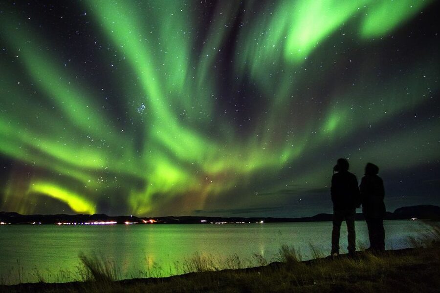 Akureyri: Northern Lights Photography Tour - A three-hour evening, broken down
