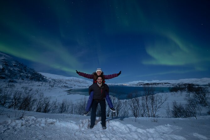 An All-Inclusive Tour - Aurora & Arctic Experience - A campfire, reindeer furs, and a practical Arctic pause