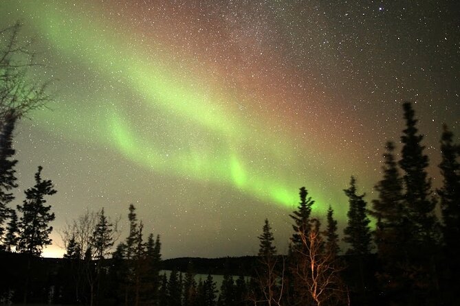 Aurora Chasing + Aurora Lodge - Prelude Lake and the backup chase