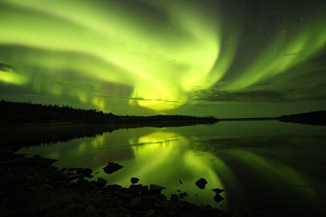 Aurora Hunting Tours - The night starts with a late pickup