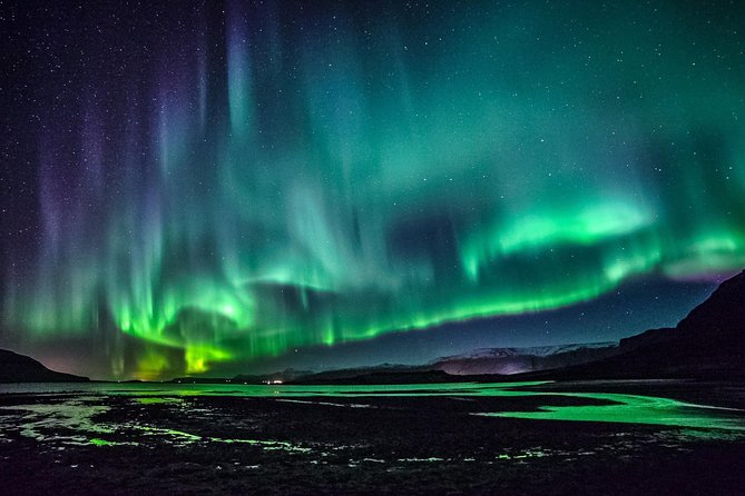 Chasing Aurora Borealis with Warmth and Treats in Premium Tour! - How the northern lights hunt actually works
