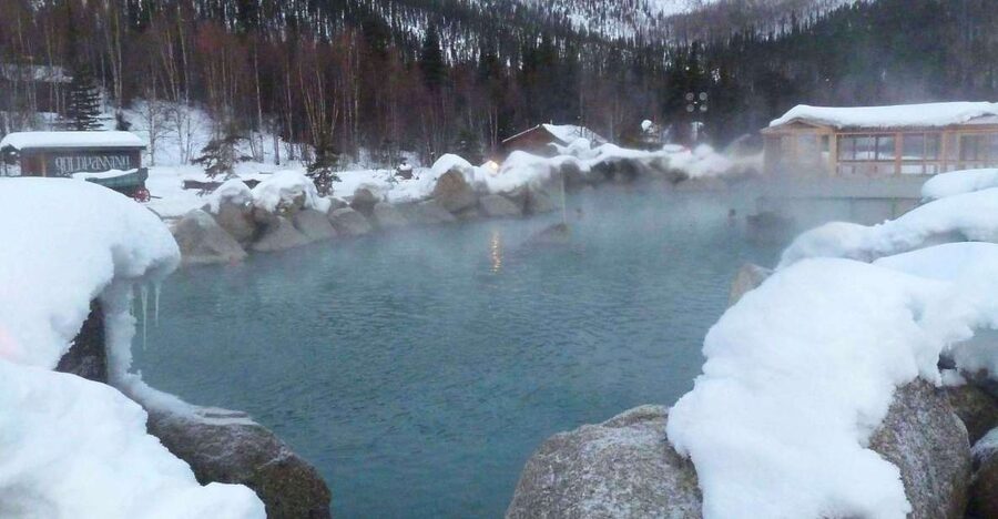 From Fairbanks: Chena Hot Springs Northern Lights Tour - A late start from Fairbanks, followed by a long ride east