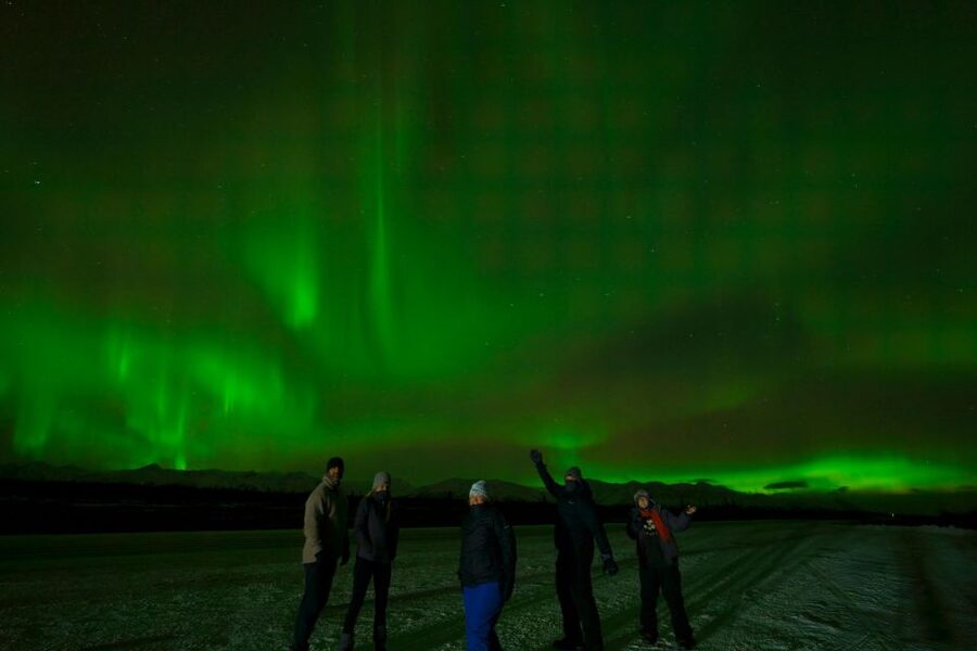 From Fairbanks: Northern Lights Aurora Tour with Photography - Booking details and cancellation flexibility