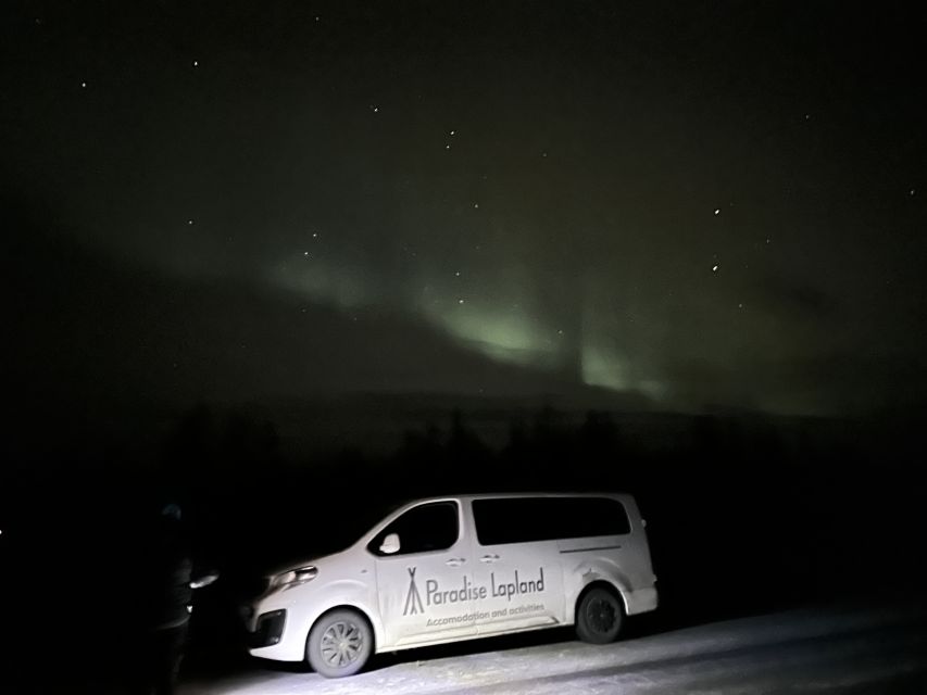 From Kiruna: Abisko National Park Northern Lights Tour - What to wear for an Arctic night