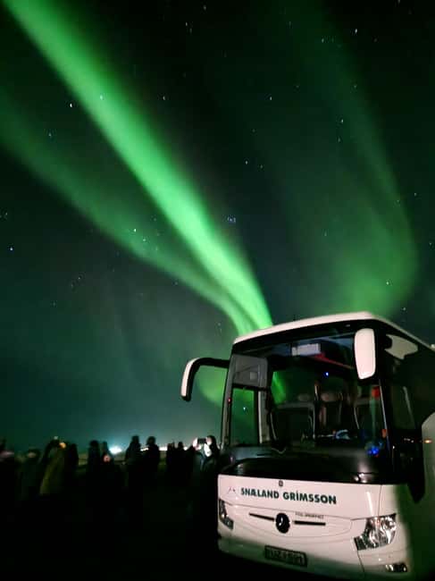 From Reykjavik: 3-Day Northern Lights Hunt & Glacier Lagoon - The long road to Jökulsárlón on day two