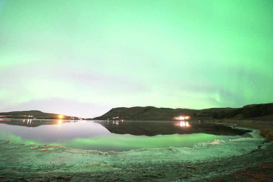From Reykjavik: Northern Lights Hunt Super Jeep Tour - Telescope time and Icelandic refreshments