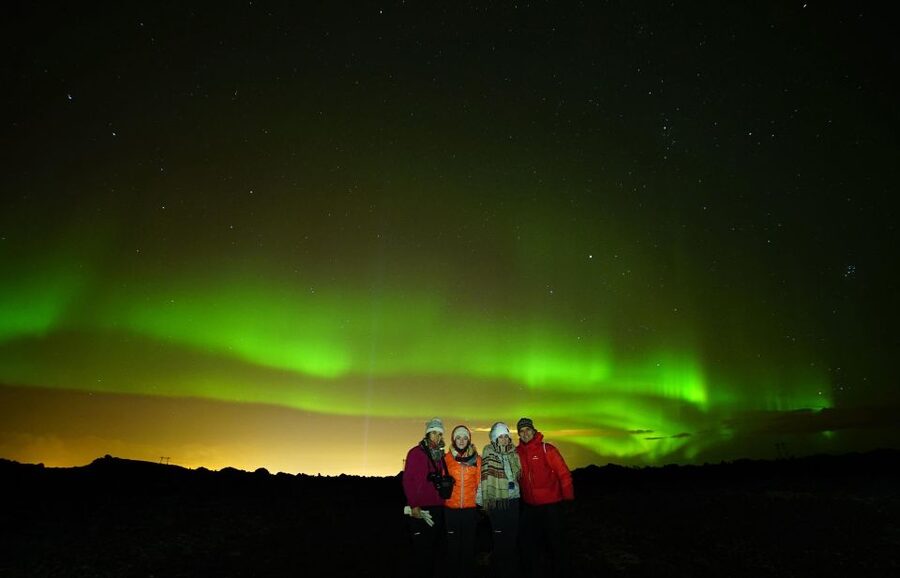 From Reykjavík: Northern Lights Super Jeep Tour - The first stop: getting beyond Reykjavík’s glow