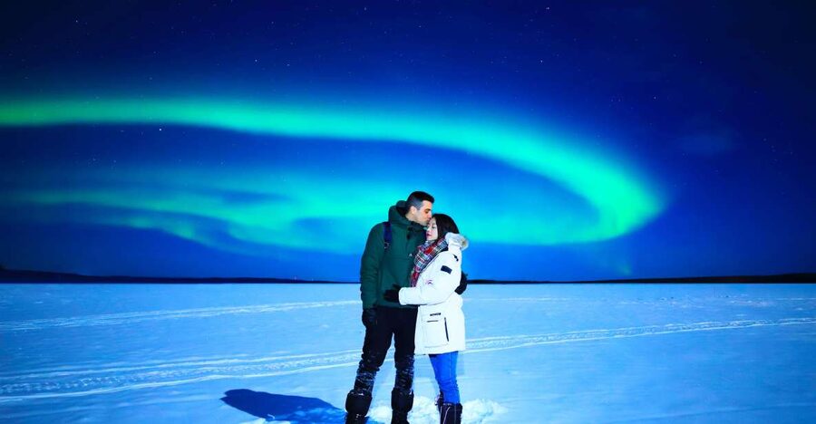 From Rovaniemi: Lakeside Aurora’s Paparazzi Photography - Booking details that matter