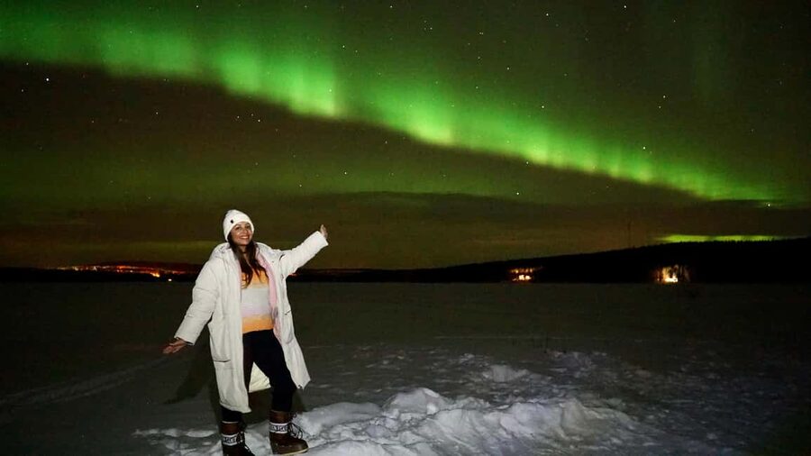 From Rovaniemi: Northern Lights Photo Tour with Pickup - Leaving Rovaniemi for darker skies