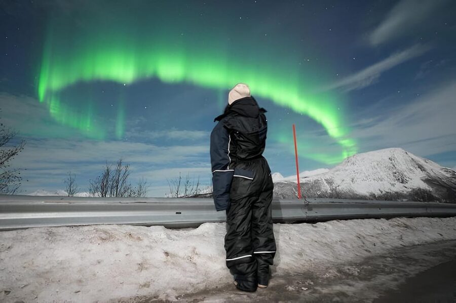 From Tromsø: Northern Lights Tour in Minibus with Photos - Chasing clearer skies beyond Tromsø