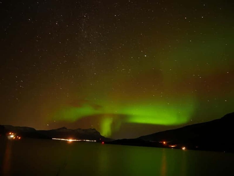 Harstad/Narvik: Northern Lights Tours with Second Day Chance - Getting better Aurora pictures with your phone