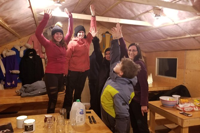Intimate Aurora Tours Cozy Cabin Bucket List - Waiting for the aurora without freezing