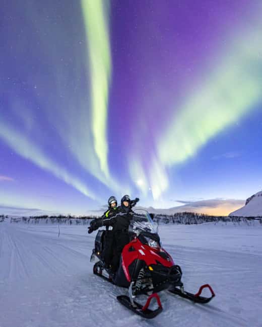 Kilpisjärvi: Northern Lights Snowmobile Tour with Photos - Who will enjoy this outing most?