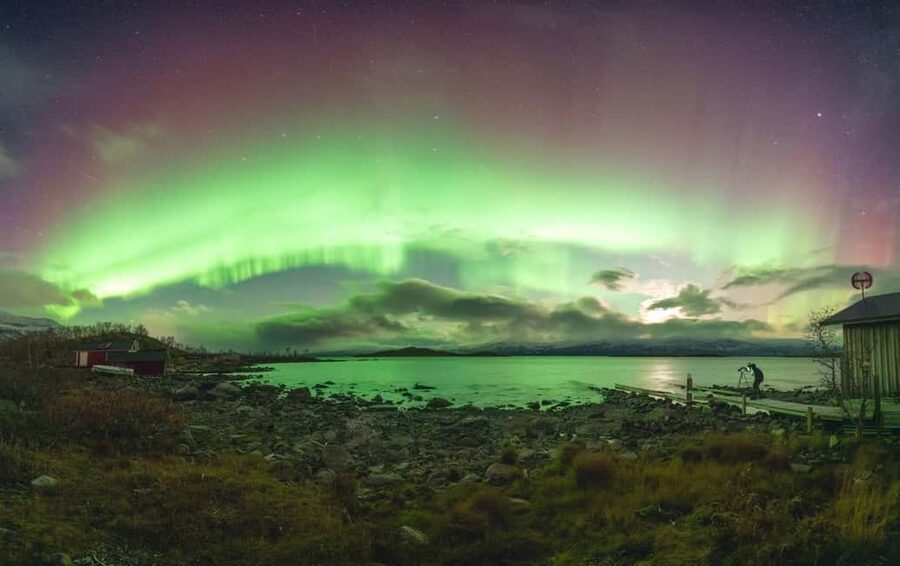Kiruna: Sami-Inspired BBQ Dinner with Northern Lights Chase - Stories before the search begins