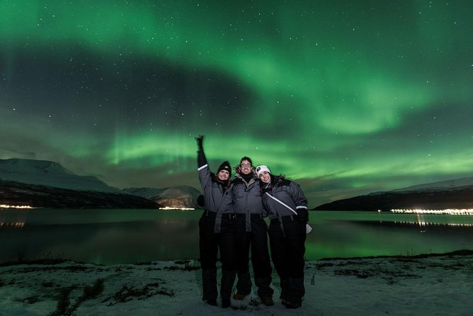 Minibus Northern Lights Chase with Photography from Tromsø - The price and what you receive for it