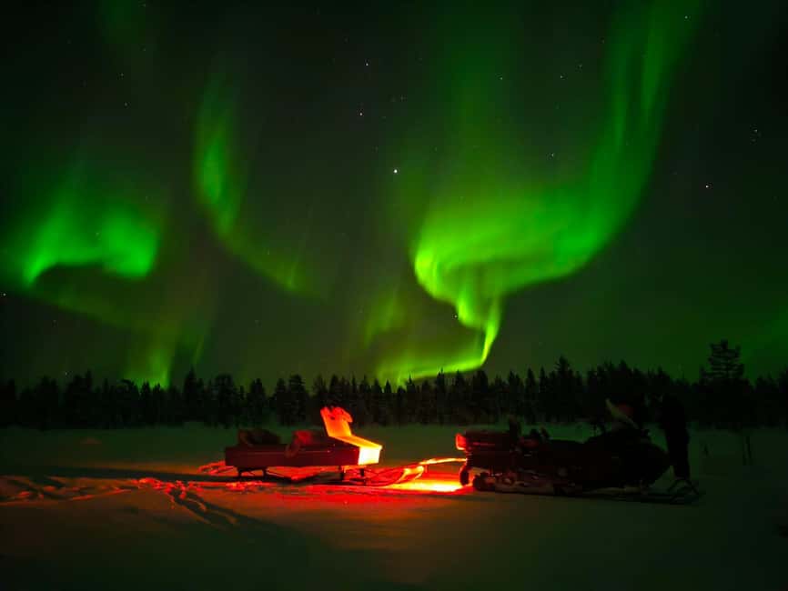 Muotkantunturi Park, Inari - Intense Northern Lights on a Lappish Sleigh - Why this sleigh ride feels different
