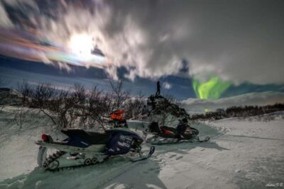 Mývatn: Northern Lights Snowmobile Tour
