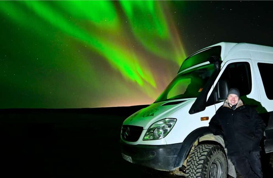 Northern Lights: 4x4 Adventure with Treats, Photos & Cocoa - Photos beneath the Northern Lights