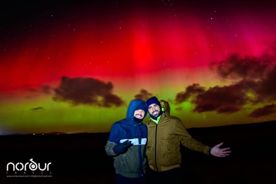 Northern Lights: 4x4 Adventure with Treats, Photos & Cocoa - Why the small group matters