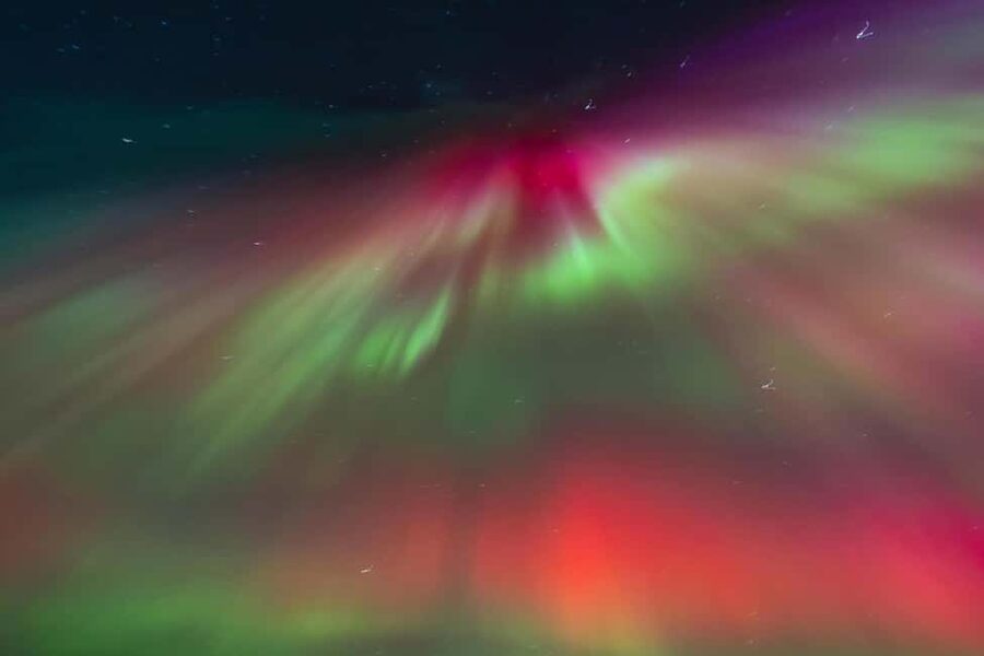 Northern Lights 4x4 Super, Photos, Hot Cocoa, Pastries - Cocoa, pastries, and blankets under the sky