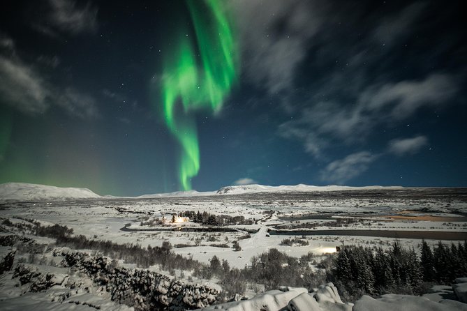Northern Lights Bus Tour from Reykjavik with Hot Chocolate - Is $76 a fair price?