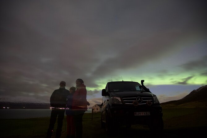 Northern Lights Classic MiniBus Tour from Akureyri - The real risk: weather and expectations