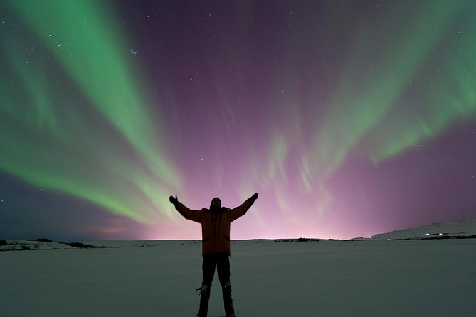 Northern Lights Guided Bus Tour from Reykjavik - The science lesson on the road