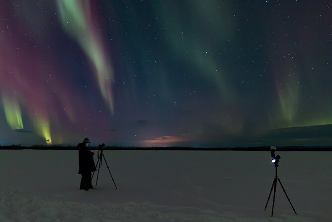 Northern Lights Lodge & Chase Tour from Fairbanks - Camera help for phones and serious equipment