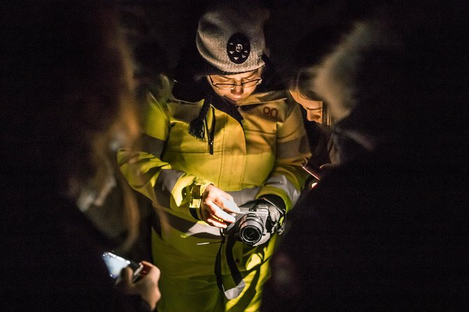Northern Lights Night Tour from Reykjavik - Photography help and onboard Wi-Fi