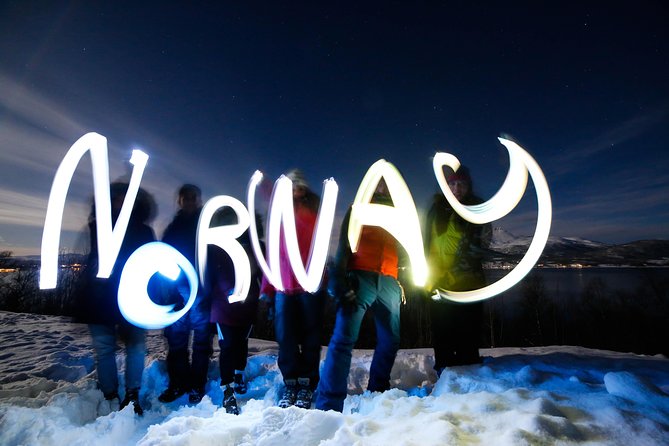 Northern Lights Photography Tour - BBQ food and hot drinks make the wait easier