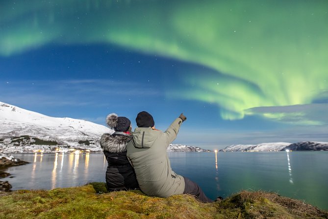 Northern Lights Private tour with your special ones - Greenlander - Photography without losing the moment