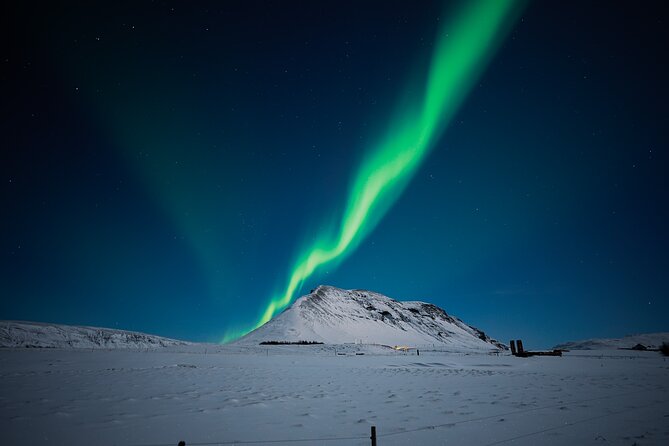 Northern Lights Tour with Photos, Snacks, Warm Snowsuits, Chairs - Professional photos and help with your own camera