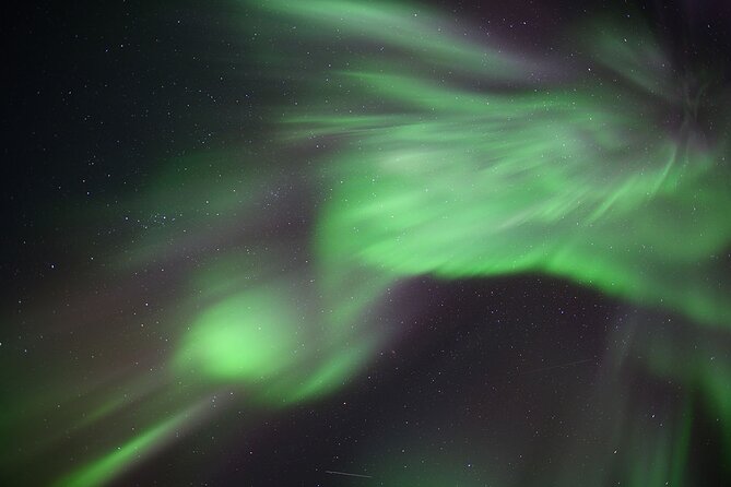 Northern Lights Tour Yellowknife - Hot chocolate helps, but winter clothing matters more