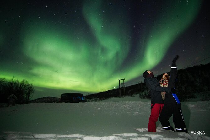 Northern Lights x Mini Bus Chase - Photography help without carrying a full kit