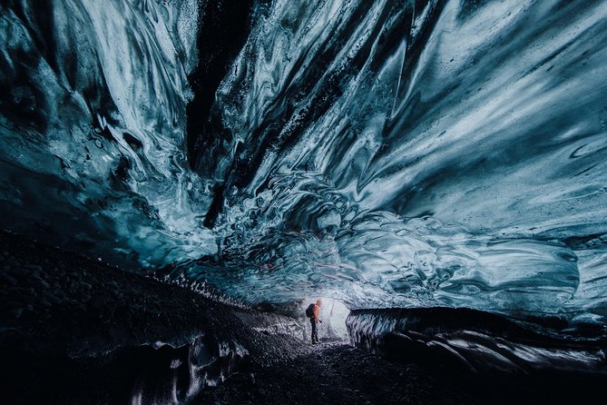 Private 2-Day Glacier Lagoon, Ice Cave and Northern Lights - Jokulsarlon is worth the long road