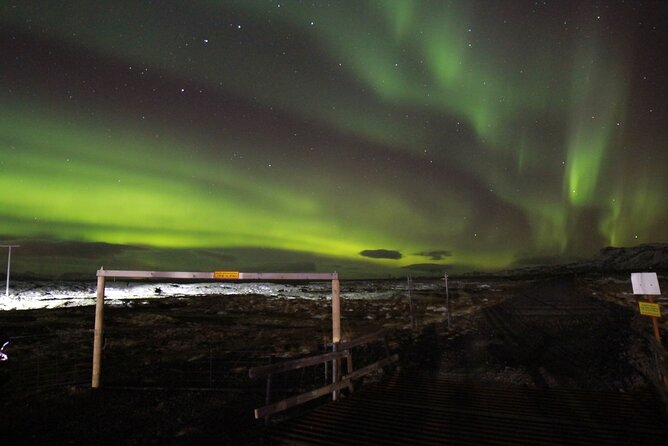 Private Northern Lights Tour - Photography, darkness, and realistic expectations