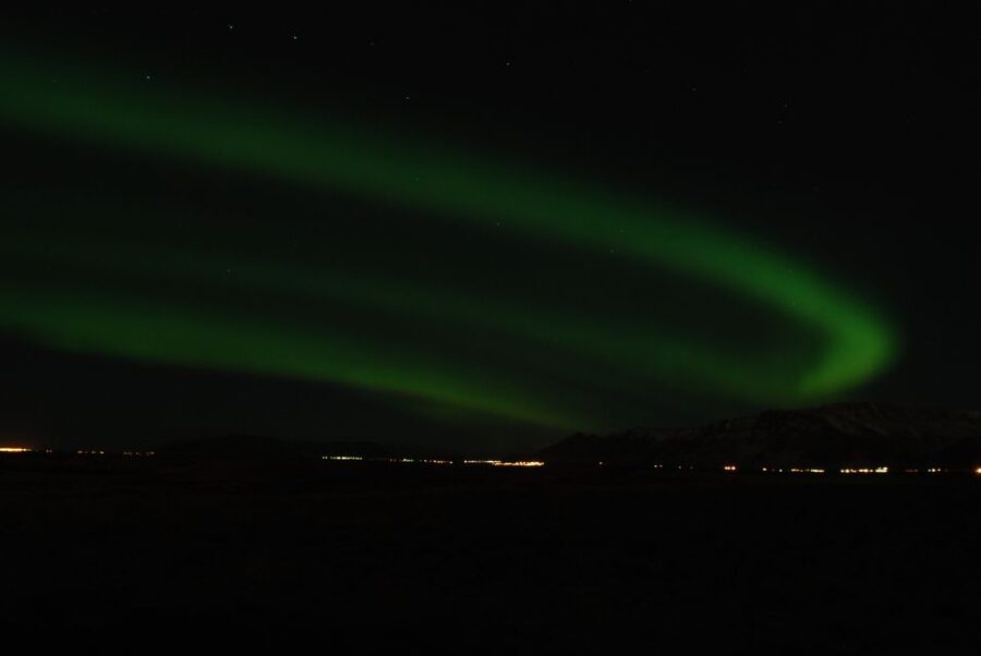 Reykjavík: Northern Lights Cruise - Warm gear, indoor seating, and the onboard café