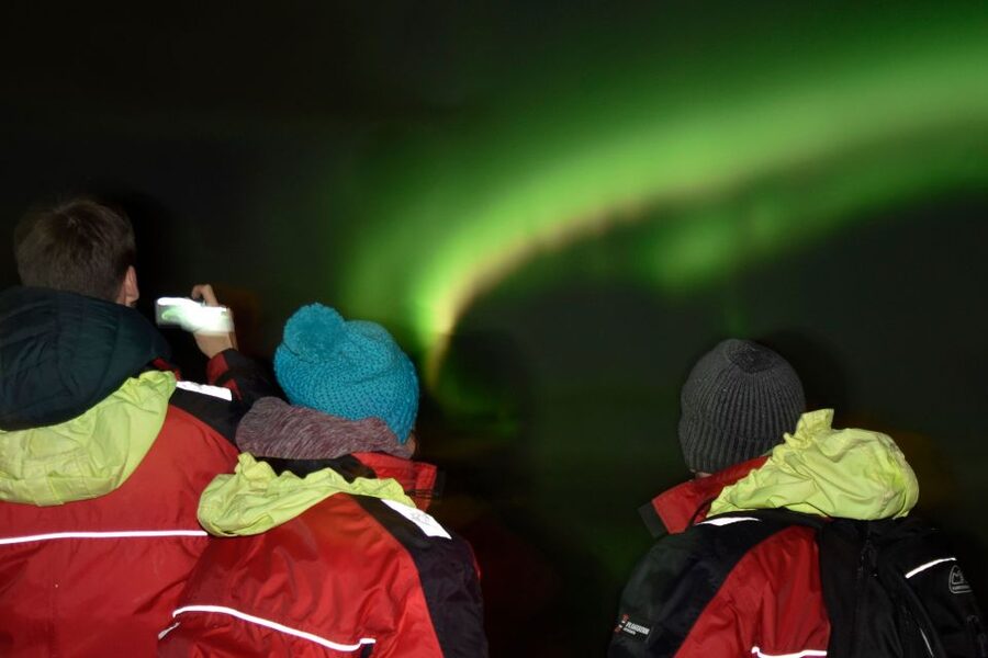 Reykjavík: Northern Lights Cruise - What the guide adds