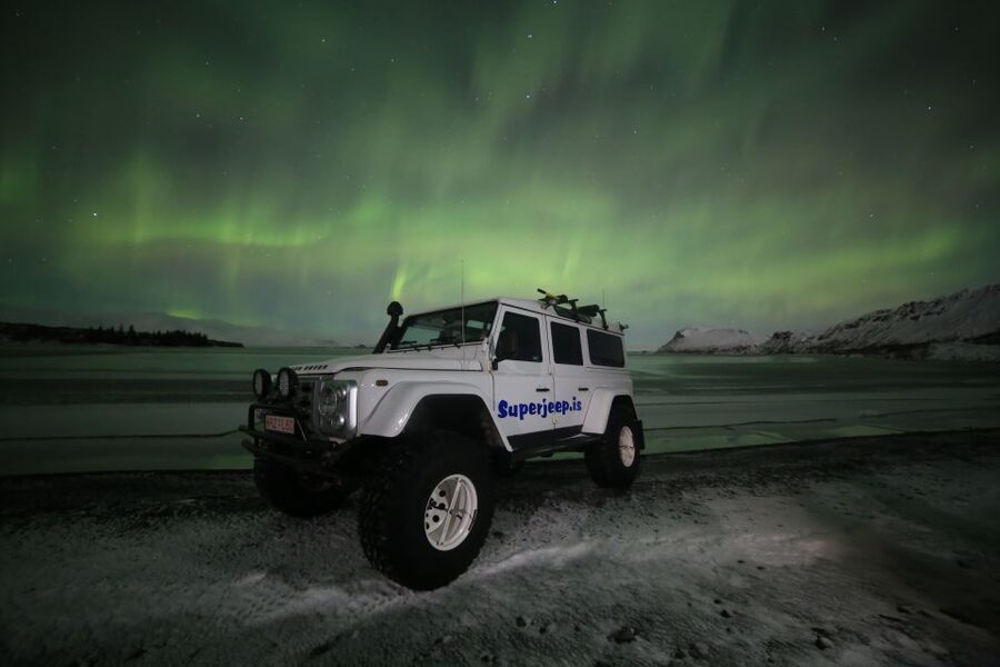 Reykjavik: Northern Lights Experience by Superjeep - Leaving Reykjavik behind after dark