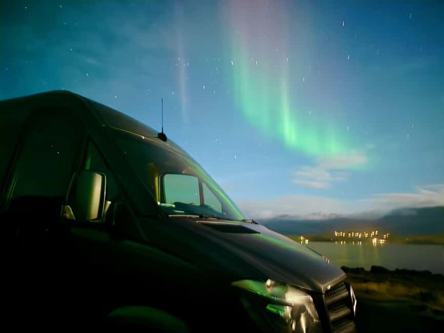 Reykjavik: Northern Lights Small Group with Surprise - Chasing the aurora beyond Reykjavik