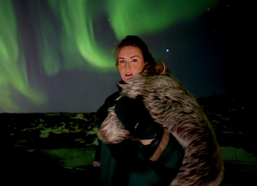 Reykjavik: Northern Lights Tour w/Pro Photos - Small Group - Chasing clear skies beyond Reykjavík